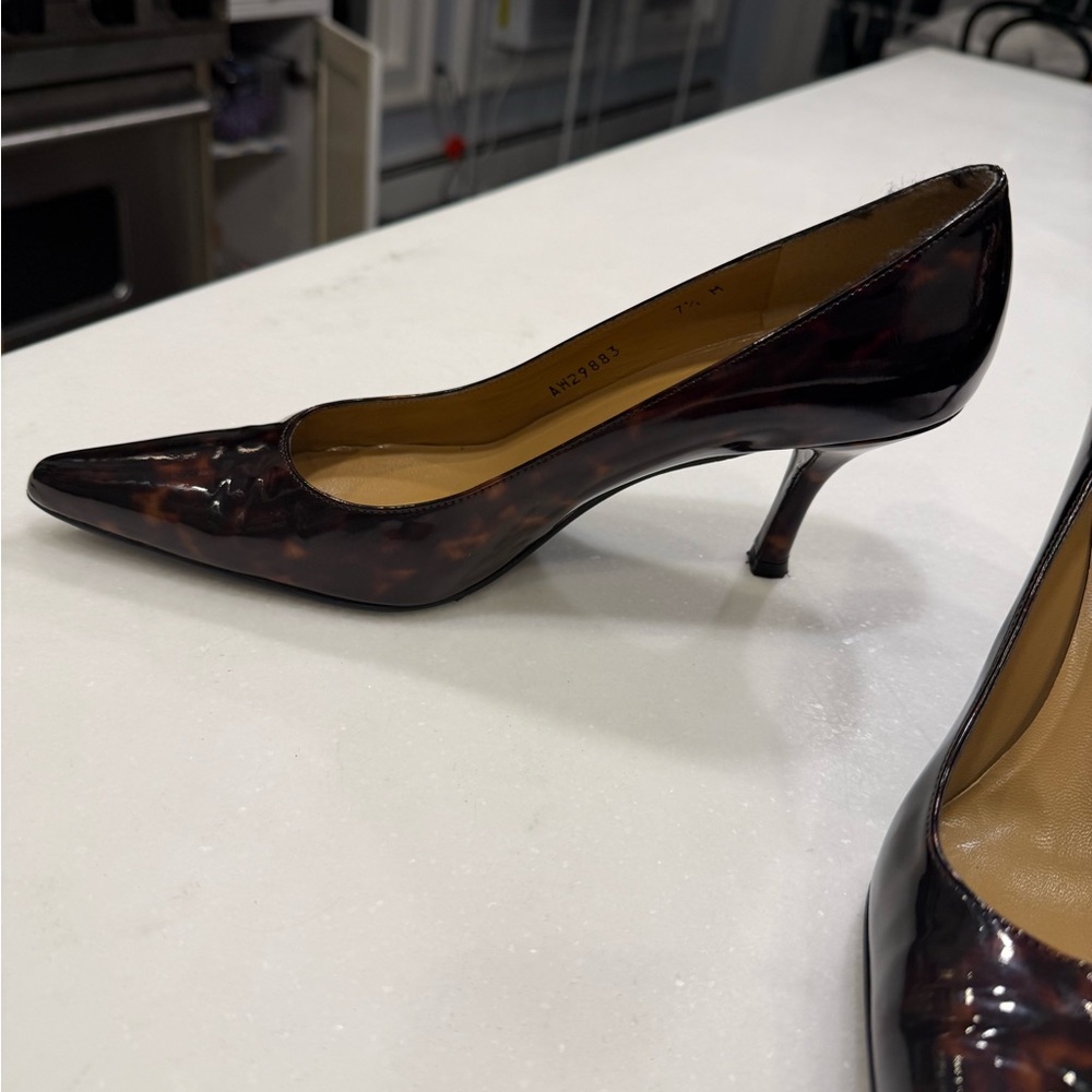 EUC Stuart Weitzman Patent Tortoise Shell Heels (size 7.5) - Picture 7 of 11